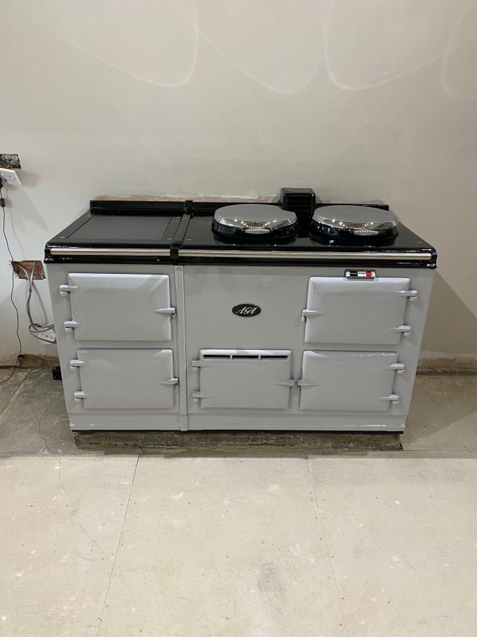 Fully Reconditioned 4 Oven Oil Aga Range Cooker Avec Cookers